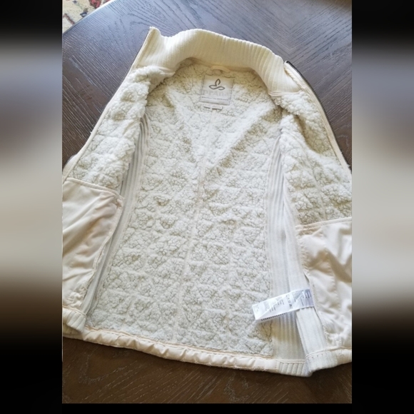 PrAna bone white Quilted Down Puffer Vest Fleece Lined XS - Picture 7 of 8
